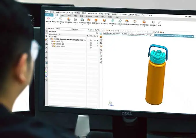Auf Wiedersehen zur Verletzung der Trinkwasser flasche