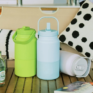 64 oz Edelstahl Wasserkrug mit Stroh deckel 01411A