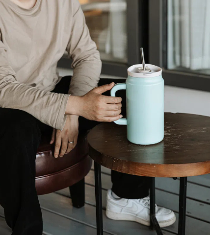 50 oz Tumbler mit Griff und Stroh deckel 19313C